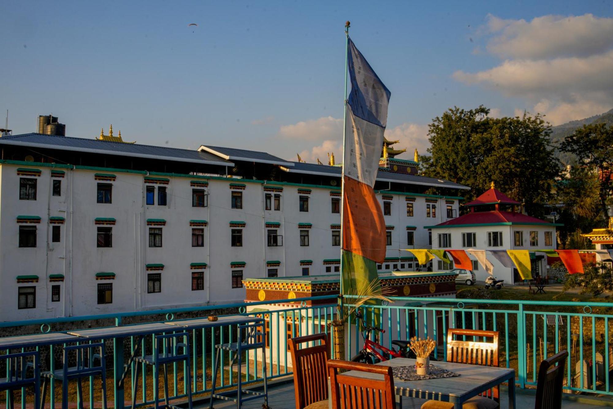 Hotel Chokling Arthouse - The Treasure Of Himalayas Bīr Zewnętrze zdjęcie