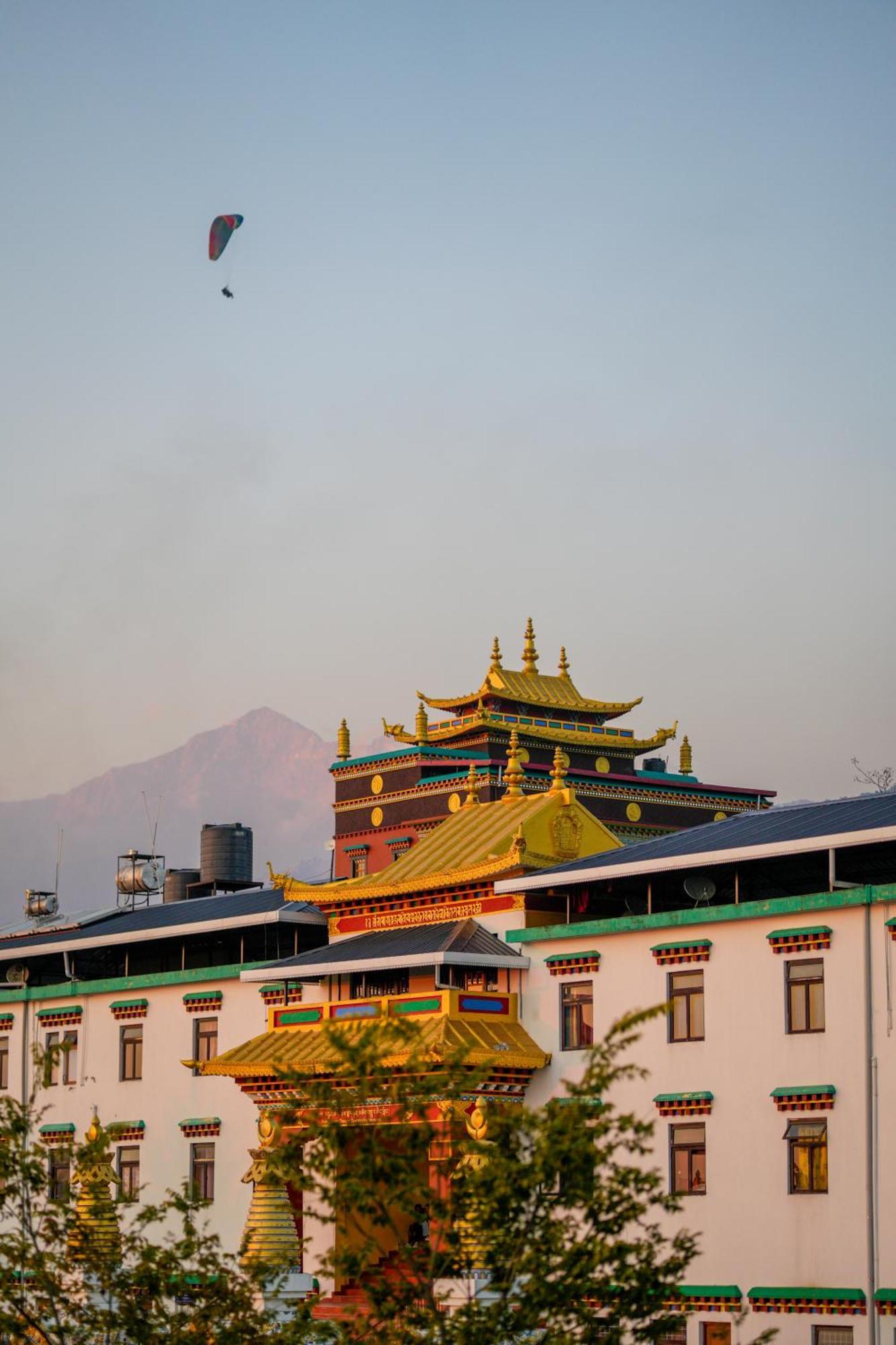 Hotel Chokling Arthouse - The Treasure Of Himalayas Bīr Zewnętrze zdjęcie